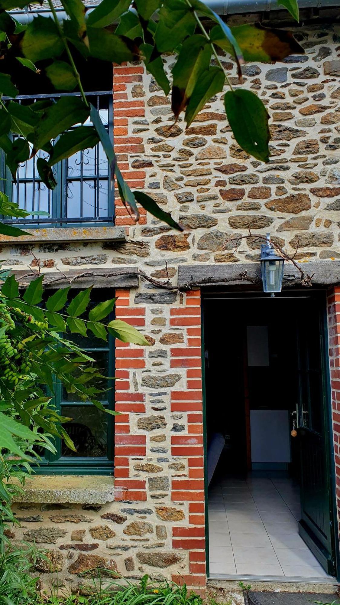 L'Auberge De La Porte 圣茹安·德斯·盖尔 外观 照片